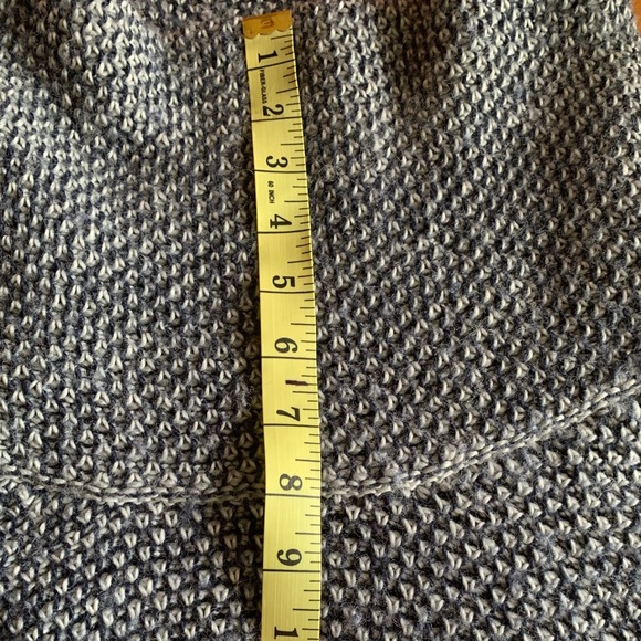 Women’s navy blue and silver knit Gap Turtle Neck Poncho size Medium - Picture 10 of 12